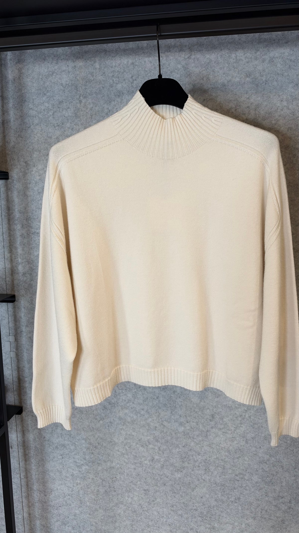 Vicolo Maglia Collo Cratere