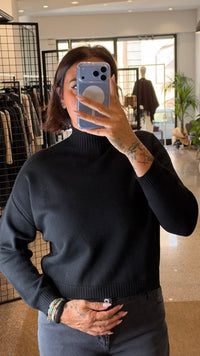 Vicolo Maglia Collo Cratere