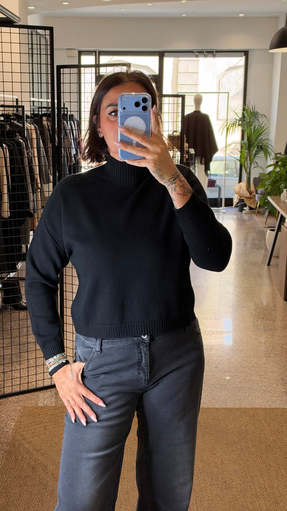 Vicolo Maglia Collo Cratere